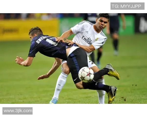 卡塞米罗:从巴西足球新星到欧洲顶级中场的传奇之路